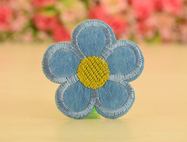Термо-аппликация Цветок 5 лепестков ,голубой, 1 шт