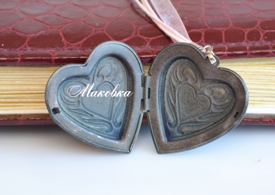 Медальон для фото №13 Сердце с сердечком, 40х43 мм, античная бронза, 1 шт